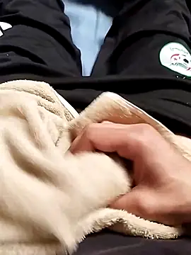 idhem   31 online show from March 22, 11:46 am