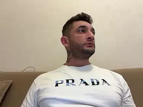 Snapshot of SARSILMAZ_HOME chatting on December 18, 7:09 pm SARSILMAZ HOME online show from December 18, 7:09 pm