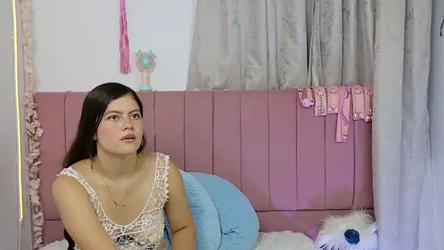 sukilove18 online show from September 24, 11:19 pm