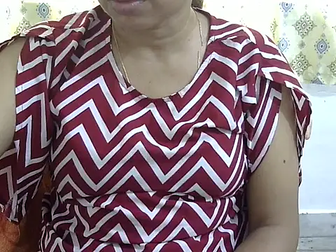 Snapshot of CHAMELI4747 chatting on April 30, 7:14 am CHAMELI4747 online show from April 30, 7:14 am