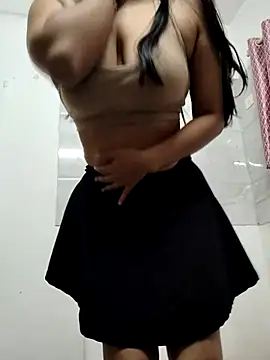 Snapshot of luv_johrrra chatting on November 20, 2:23 am luv johrrra online show from November 20, 2:23 am