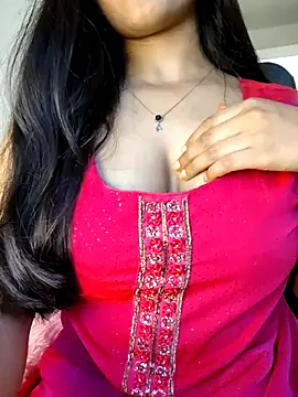 Snapshot of luv_johrrra chatting on January 9, 11:02 am luv johrrra online show from January 9, 11:02 am