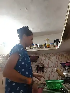 ISHANI-SINGH online show from June 9, 2:45 am