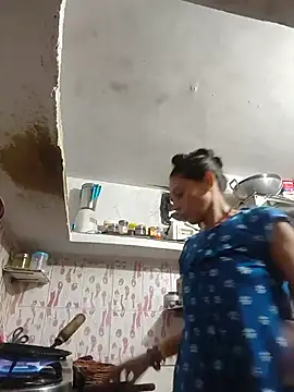 ISHANI-SINGH online show from June 15, 2:36 am