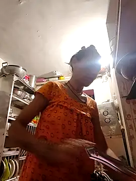 ISHANI-SINGH online show from June 16, 3:20 am