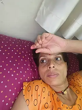 ISHANI-SINGH online show from June 17, 3:24 pm