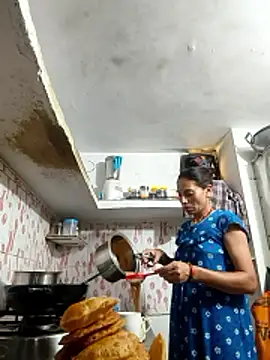 ISHANI-SINGH online show from June 18, 3:29 am