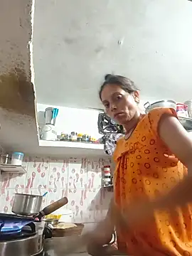 ISHANI-SINGH online show from June 20, 2:25 am