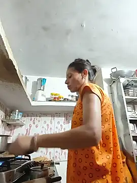 ISHANI-SINGH online show from July 5, 3:02 am