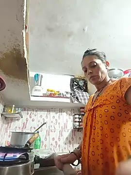ISHANI-SINGH online show from July 14, 1:41 am
