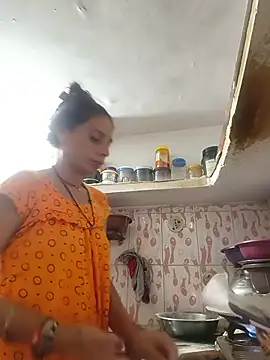 ISHANI-SINGH online show from July 16, 2:17 am