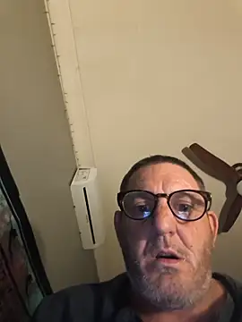 abellabricot online show from May 22, 1:13 am