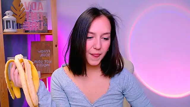 CindySparkl online show from November 11, 5:29 am