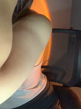 Tinasx56 online show from December 3, 2:48 pm