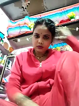 Snapshot of Cut_ragni chatting on February 17, 7:09 pm Cut ragni online show from February 17, 7:09 pm