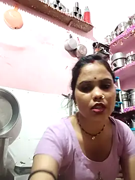 Snapshot of Cut_ragni chatting on March 11, 5:08 pm Cut ragni online show from March 11, 5:08 pm