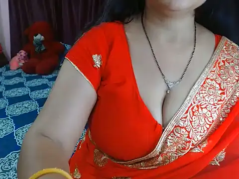 Snapshot of Hot_anika_ chatting on June 13, 8:29 pm Hot anika online show from June 13, 8:29 pm
