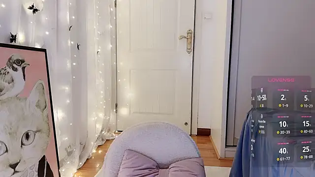 Snapshot of charlotte520 chatting on September 30, 12:37 am charlotte520 online show from September 30, 12:37 am