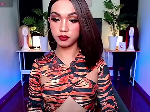 Snapshot of UrasianBIGcock696 chatting on October 4, 8:23 am UrasianBIGcock696 online show from October 4, 8:23 am