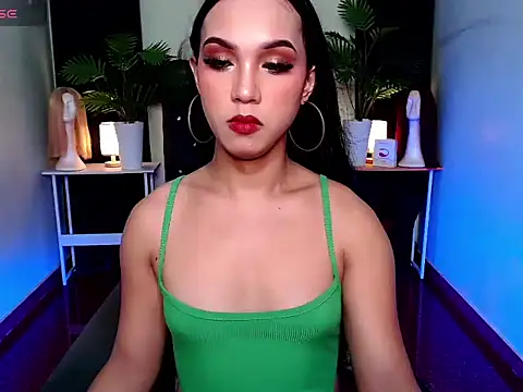 Snapshot of UrasianBIGcock696 chatting on October 7, 7:38 am UrasianBIGcock696 online show from October 7, 7:38 am