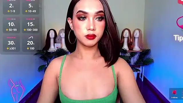 Snapshot of UrasianBIGcock696 chatting on October 14, 8:37 am UrasianBIGcock696 online show from October 14, 8:37 am