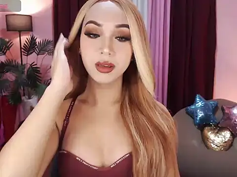 Snapshot of UrasianBIGcock696 chatting on November 3, 5:14 pm UrasianBIGcock696 online show from November 3, 5:14 pm