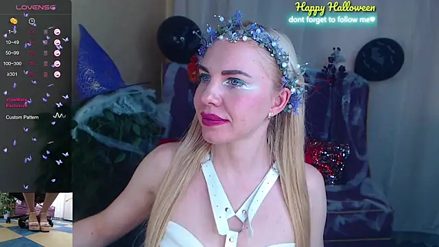 LiSinDoll online show from November 1, 7:10 am