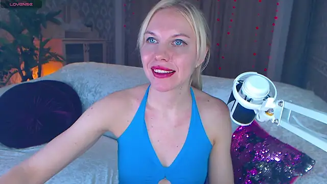 LiSinDoll online show from November 19, 6:46 am