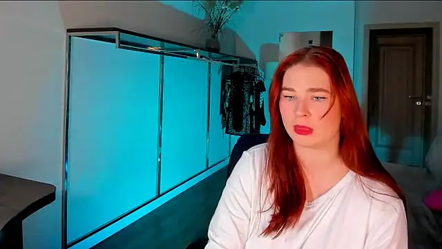 Meri Cutte online show from February 20, 1:44 pm