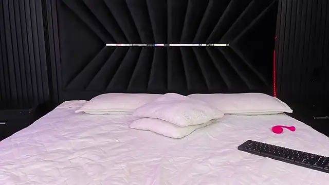 Bigsexxyass online show from October 5, 8:23 am