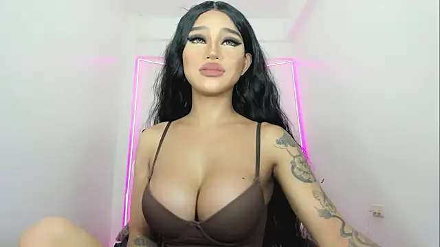 Snapshot of DazzlingDivaLiza chatting on April 5, 1:36 am DazzlingDivaLiza online show from April 5, 1:36 am