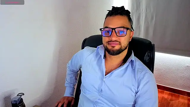 Snapshot of Ernesto-Rodriguez82 chatting on April 11, 1:26 pm Ernesto-Rodriguez82 online show from April 11, 1:26 pm