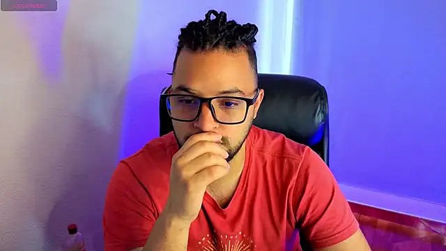 Snapshot of Ernesto-Rodriguez82 chatting on April 18, 7:58 pm Ernesto-Rodriguez82 online show from April 18, 7:58 pm