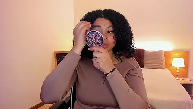 Dakota Mars online show from November 20, 7:35 pm