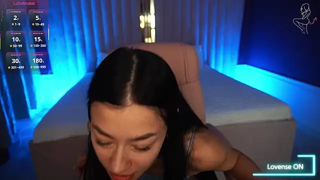 Snapshot of FataleNellie chatting on September 29, 8:24 pm FataleNellie online show from September 29, 8:24 pm