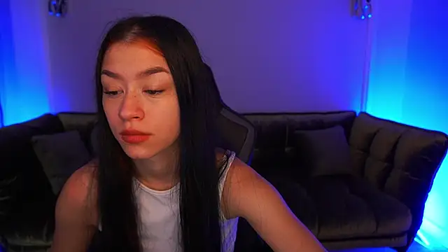 Snapshot of FataleNellie chatting on October 30, 9:37 pm FataleNellie online show from October 30, 9:37 pm