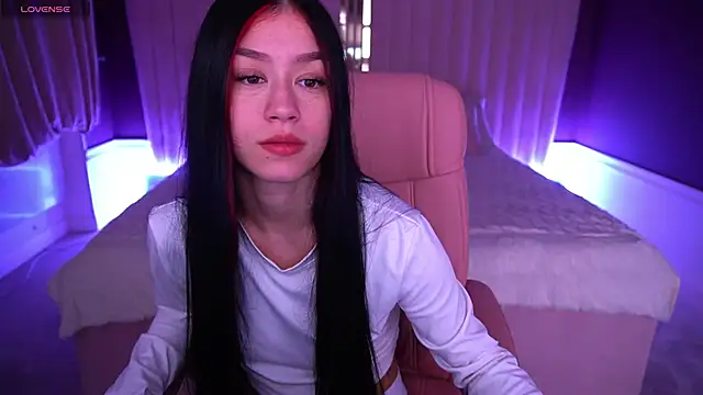 Snapshot of FataleNellie chatting on November 10, 9:14 pm FataleNellie online show from November 10, 9:14 pm