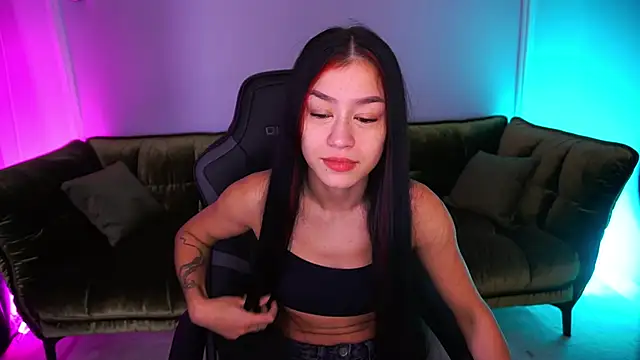 Snapshot of FataleNellie chatting on November 12, 10:41 pm FataleNellie online show from November 12, 10:41 pm