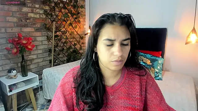 Snapshot of Lia_Blake_ chatting on February 14, 12:13 pm Lia Blake online show from February 14, 12:13 pm