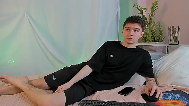 SherlockMax online show from February 7, 3:10 am