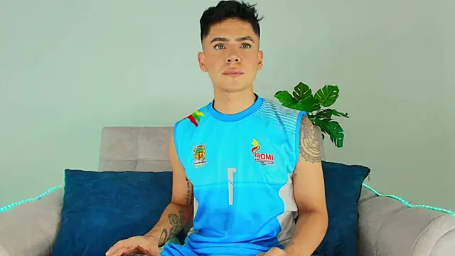 CamiiGuzmanX online show from October 6, 9:12 pm