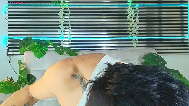 Snapshot of CamiiGuzmanX chatting on May 18, 4:24 pm CamiiGuzmanX online show from May 18, 4:24 pm