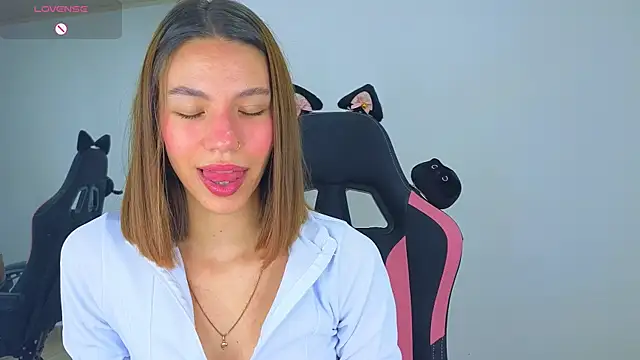 AntonellaaRossii online show from July 29, 2:04 pm