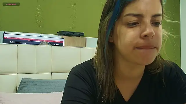 Snapshot of gisell_gomez chatting on October 12, 12:26 pm gisell gomez online show from October 12, 12:26 pm