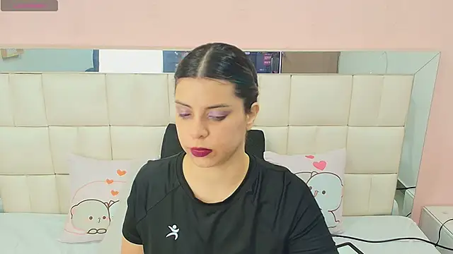 Snapshot of gisell_gomez chatting on December 14, 8:02 pm gisell gomez online show from December 14, 8:02 pm