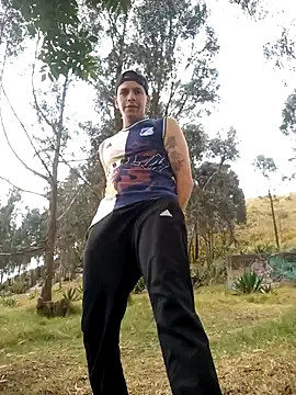 Thomasjons  online show from November 13, 6:07 pm