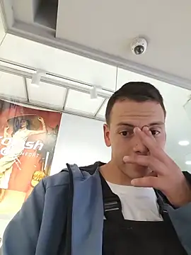 Snapshot of Thomasjons_ chatting on May 28, 5:10 pm Thomasjons online show from May 28, 5:10 pm