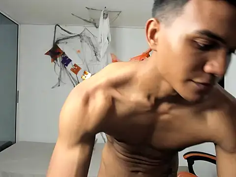 jeanfran ferrer online show from November 8, 7:23 pm