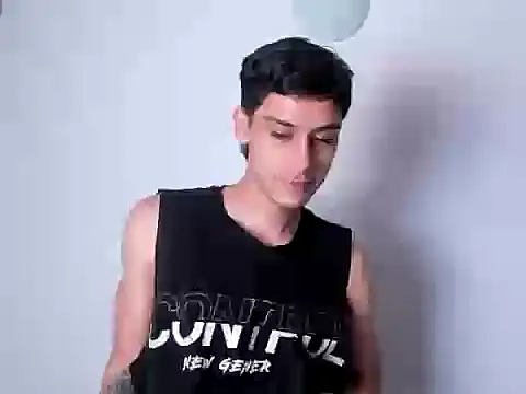 Snapshot of axel_davis_ chatting on November 30, 7:56 am axel davis online show from November 30, 7:56 am