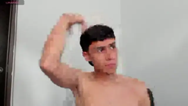 Snapshot of axel_davis_ chatting on December 15, 12:09 pm axel davis online show from December 15, 12:09 pm